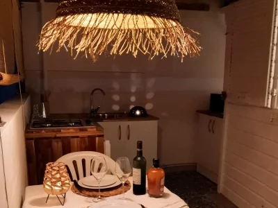 table sur terrasse coco carib Deshaies Guadeloupe